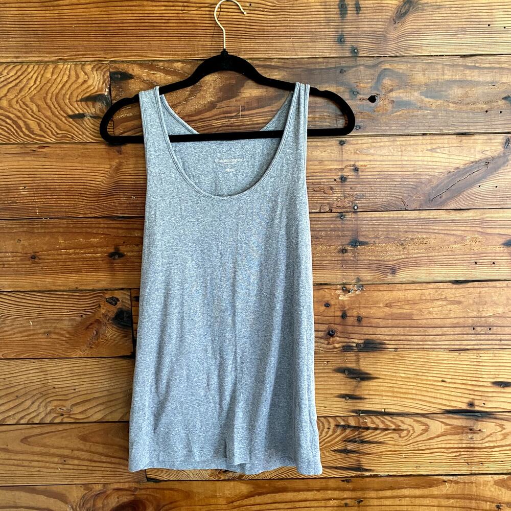Liz Lange Maternity tank top size Large